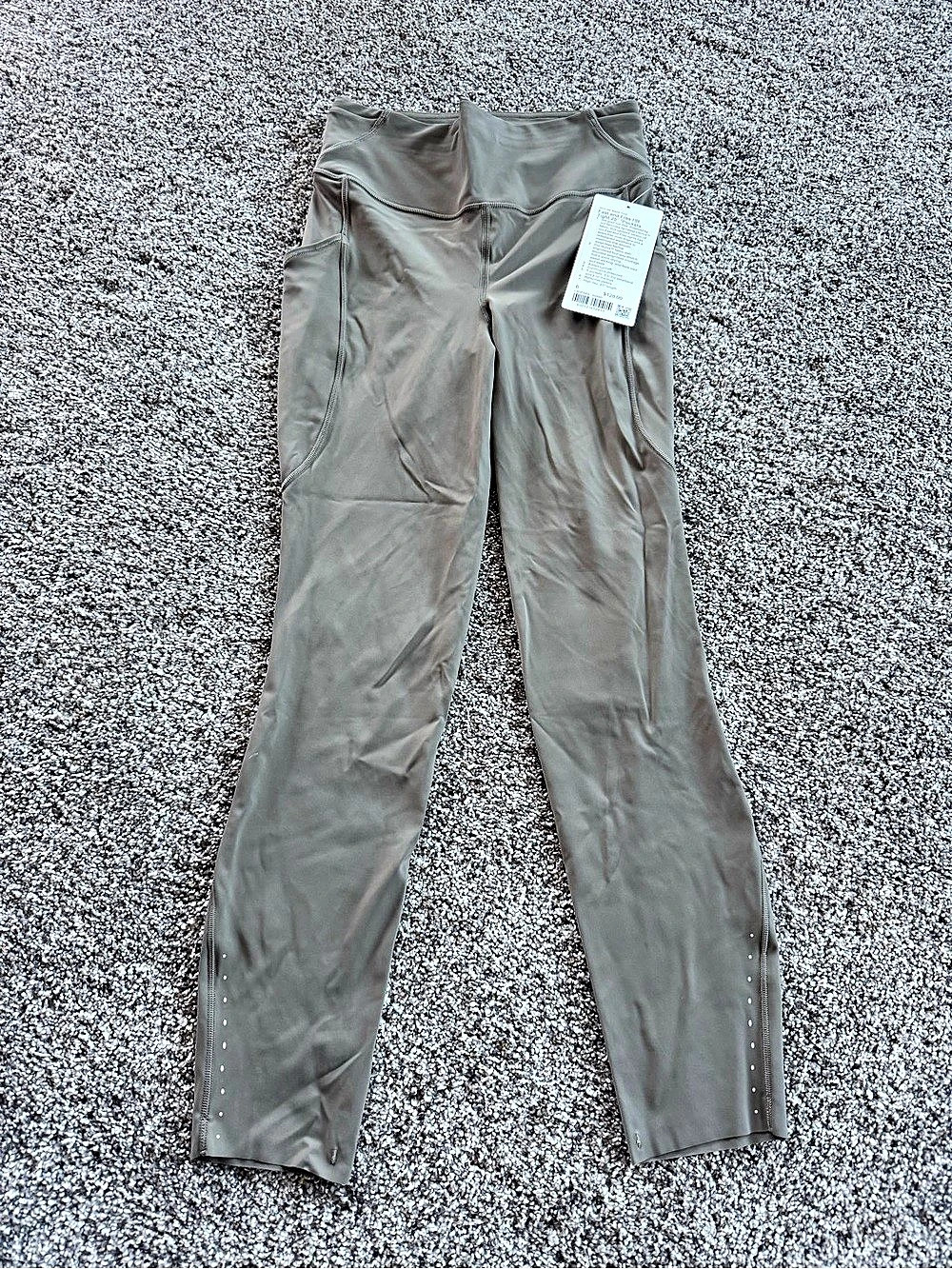 Lululemon Fast and Free HR Tight 25" Leggings in Gray Size 6 NWT